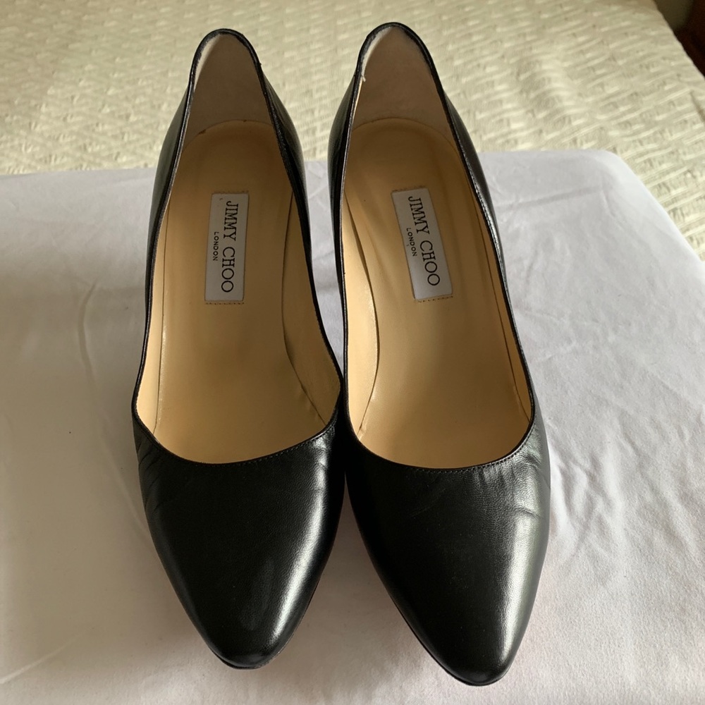 Nice black pumps